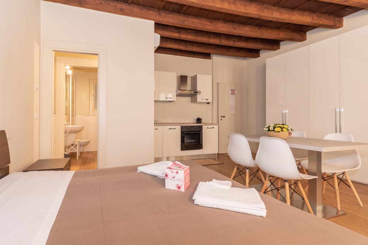 ברשה Palazzetto Il Mangano - F&L Apartment מראה חיצוני תמונה